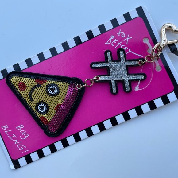 Betsey Johnson Keys Holder Bag Bling Sequins FRIES Keychain Key Fob New - Picture 6 of 7